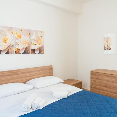 Free Parking Napoli Vista Mare Apartment Bagian luar foto